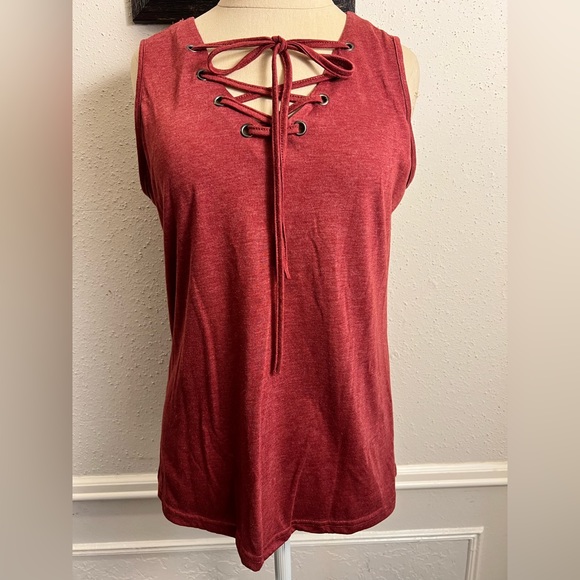 Emery Rose Burgundy Tank with Lace-up tie-front - Picture 1 of 7
